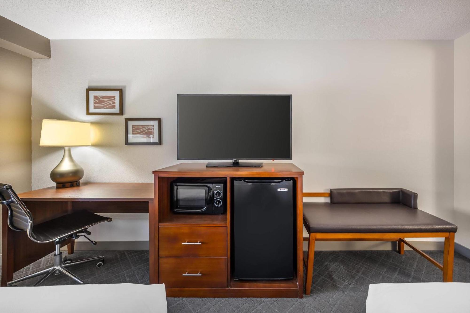 Comfort & West - Lookout Mountain Hotel