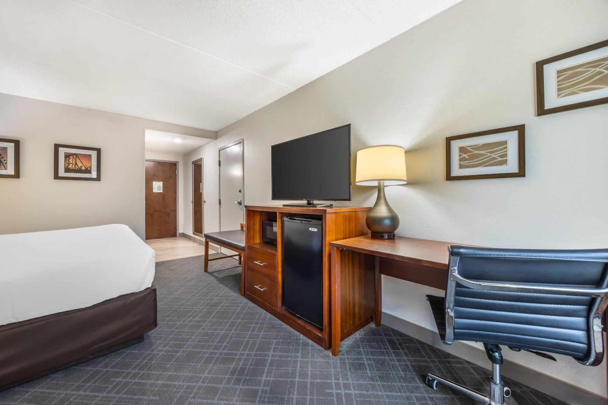 Comfort & West - Lookout Mountain